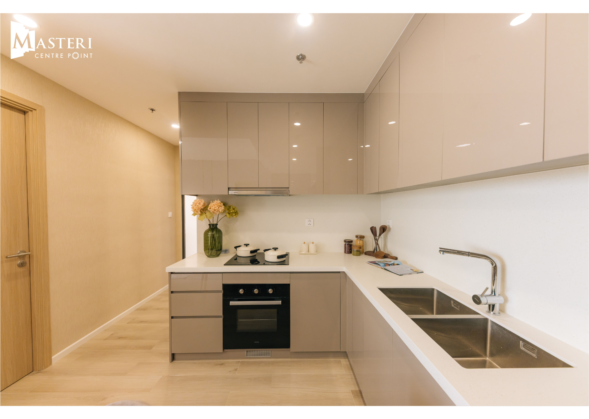 không gian bếp căn hộ masteri collection